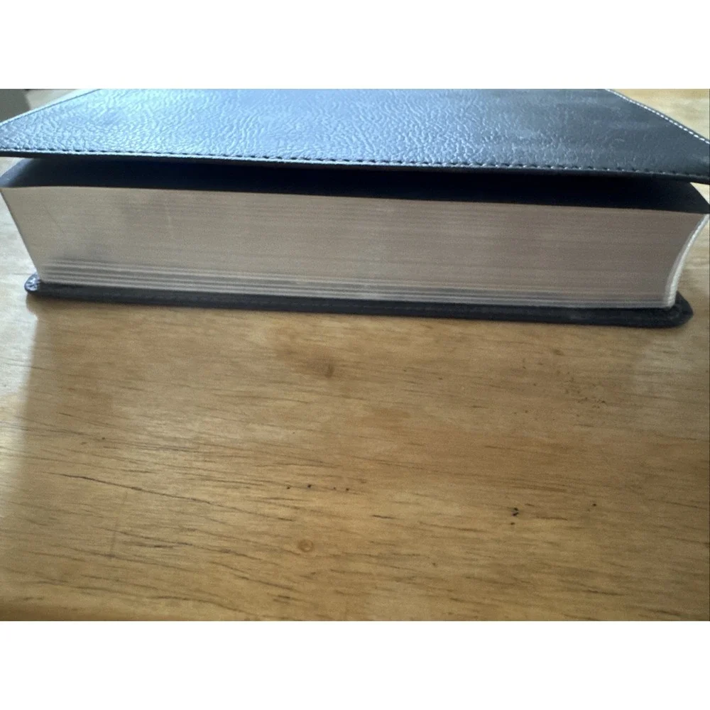 Holy Bible, English Standard Version, ESV, Crossway Compact Thinline